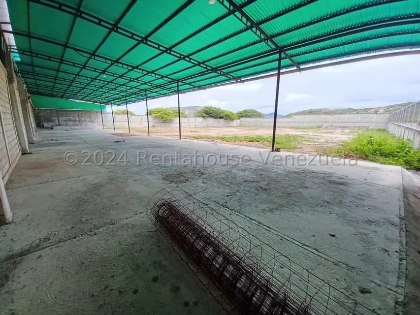 Comercial (Local Comercial) en Alquiler en Parroquia Concepcion, Lara - 16