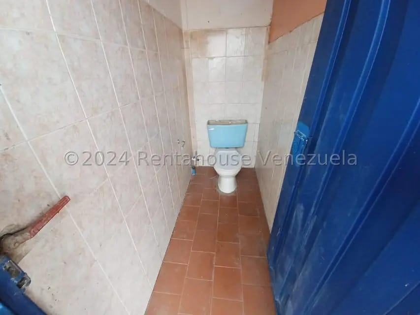 Comercial (Local Comercial) en Alquiler en Parroquia Concepcion, Lara - 24