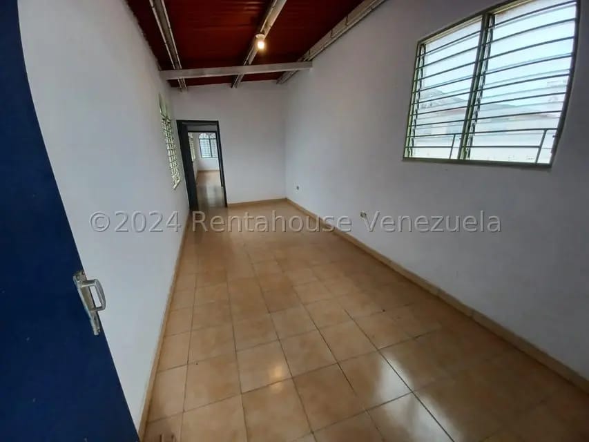 Comercial (Local Comercial) en Alquiler en Parroquia Concepcion, Lara - 29
