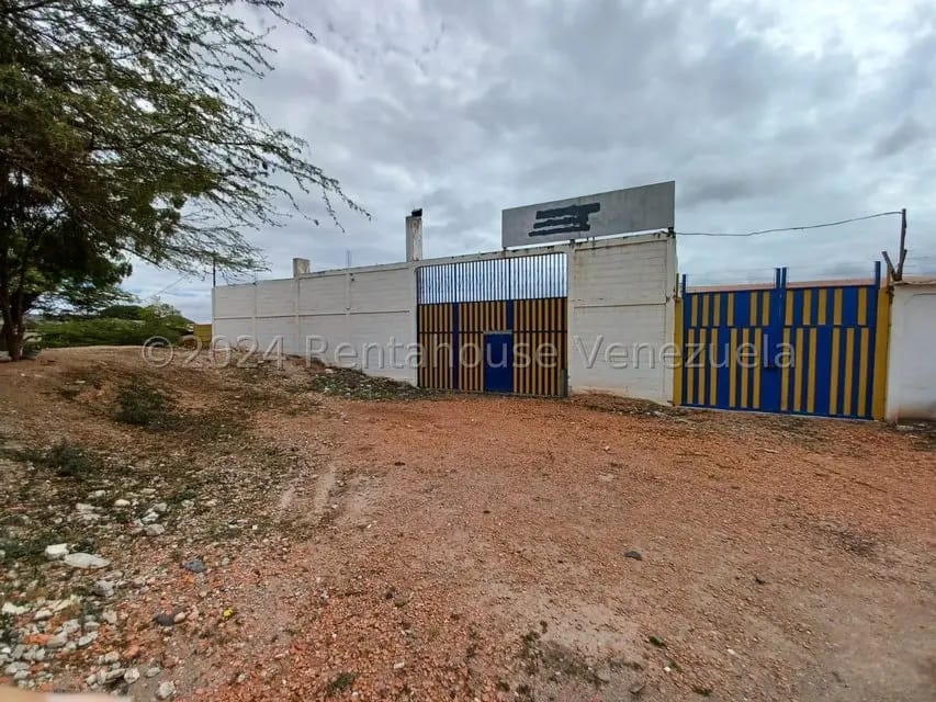 Comercial (Local Comercial) en Alquiler en Parroquia Concepcion, Lara - 4