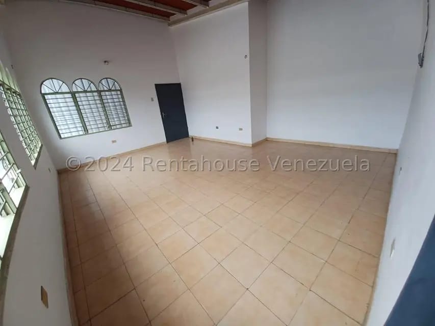 Comercial (Local Comercial) en Alquiler en Parroquia Concepcion, Lara - 31