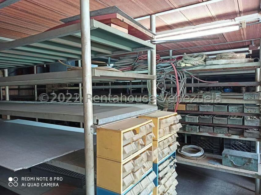 Comercial (Galpon - Deposito) en Venta en Antimano, Distrito Metropolitano - 13