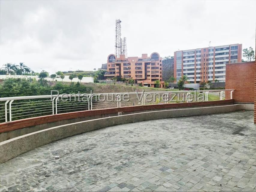 Apartamento (Planta Baja) en Venta en Colinas de Valle Arriba / Mirador de Los Campitos, Distrito Metropolitano - 5