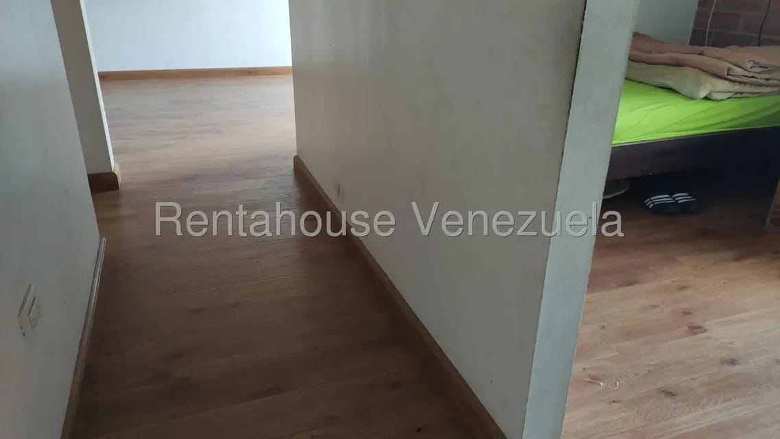 Apartamento (1 Nivel) en Alquiler en Miravila, Distrito Metropolitano - 22