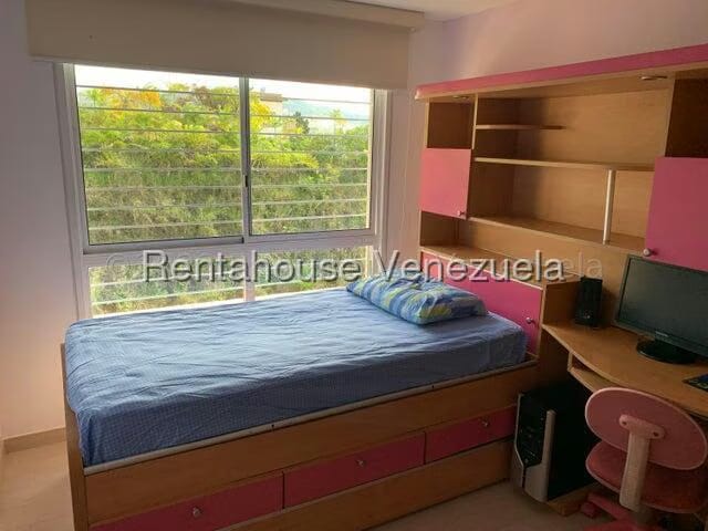 Apartamento (1 Nivel) en Alquiler en Escampadero, Distrito Metropolitano - 24