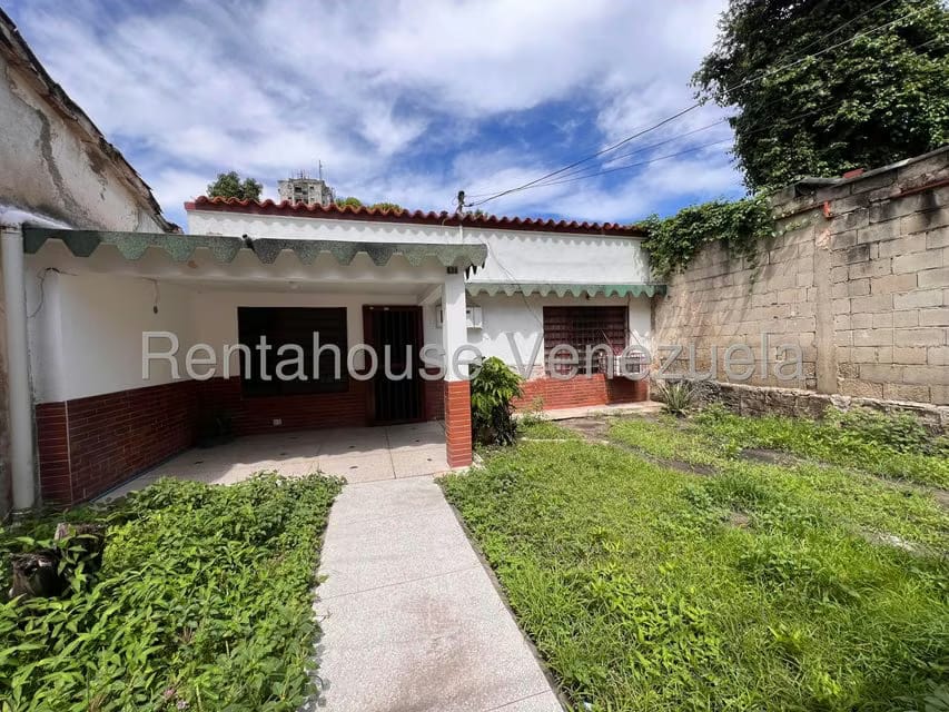 Casa (1 Nivel) en Venta en Zona Centro, Aragua - 2