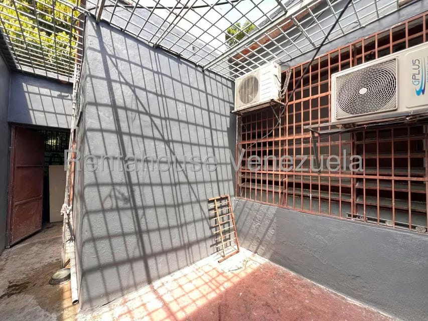 Casa (1 Nivel) en Venta en Zona Centro, Aragua - 30