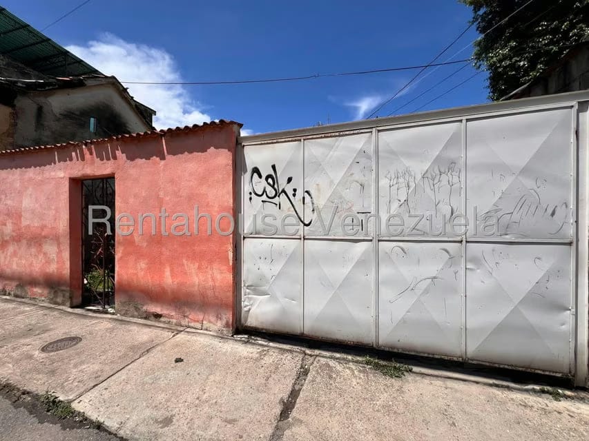 Casa (1 Nivel) en Venta en Zona Centro, Aragua - 33