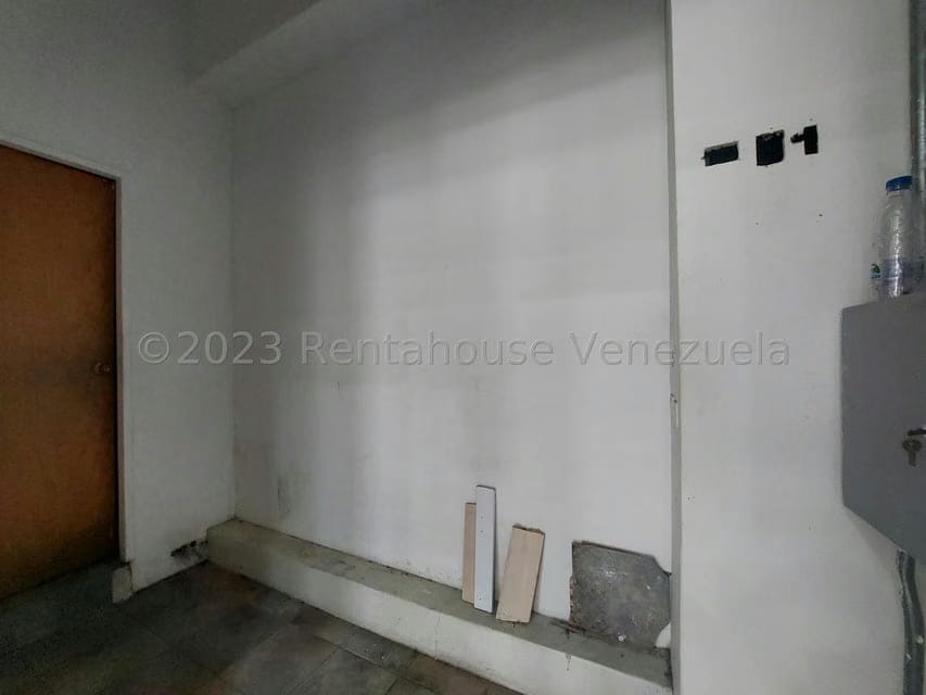 Comercial (Local Comercial) en Alquiler en El Bosque, Aragua - 15