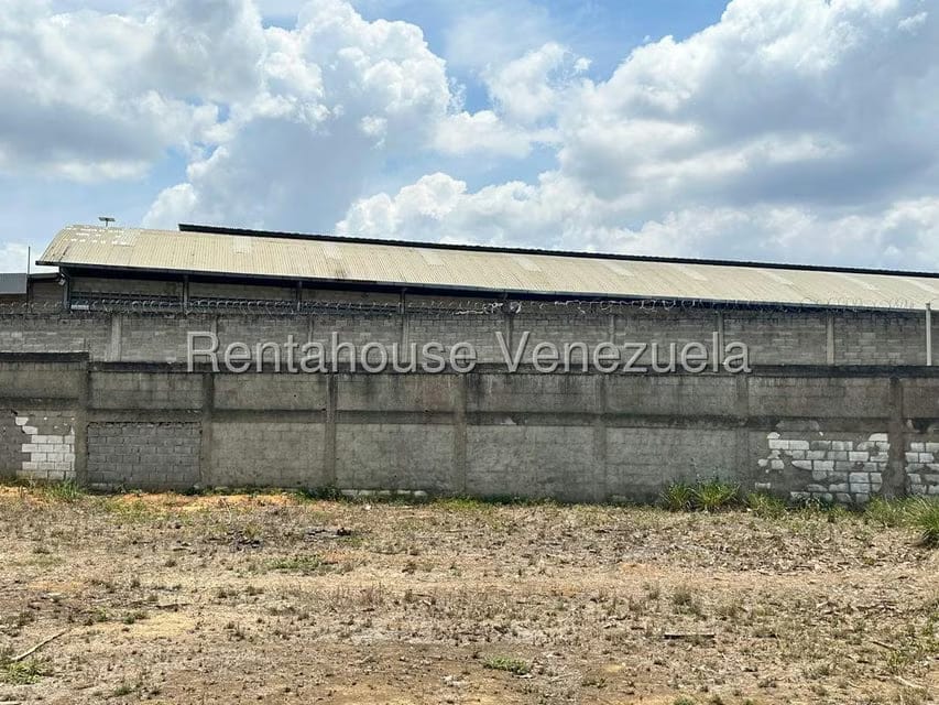 Terreno (Comercial) en Venta en La Raiza, Miranda - 20