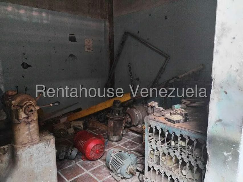 Comercial (Local Comercial) en Venta en San Blas, Carabobo - 35