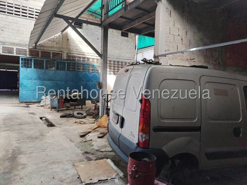 Comercial (Local Comercial) en Venta en San Blas, Carabobo - 10