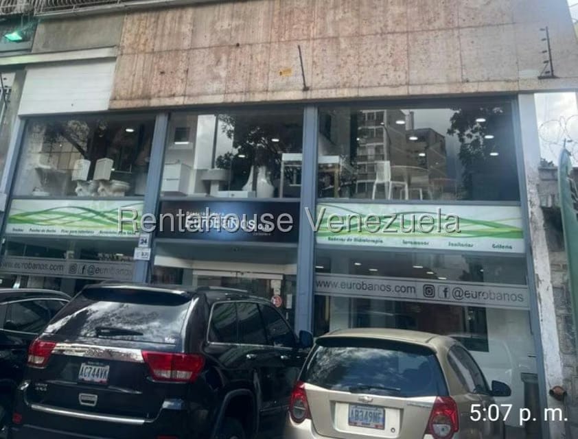Comercial (Local Comercial) en Venta en El Recreo, Distrito Metropolitano - 2