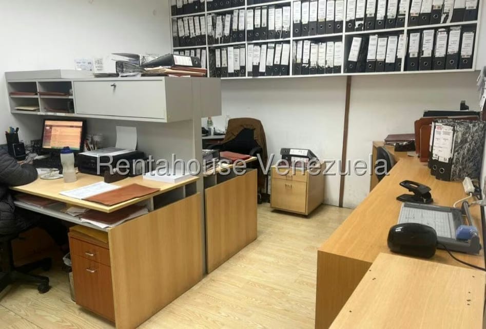 Comercial (Local Comercial) en Venta en El Recreo, Distrito Metropolitano - 12