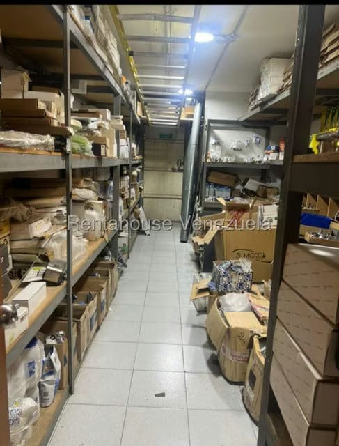 Comercial (Local Comercial) en Venta en El Recreo, Distrito Metropolitano - 17