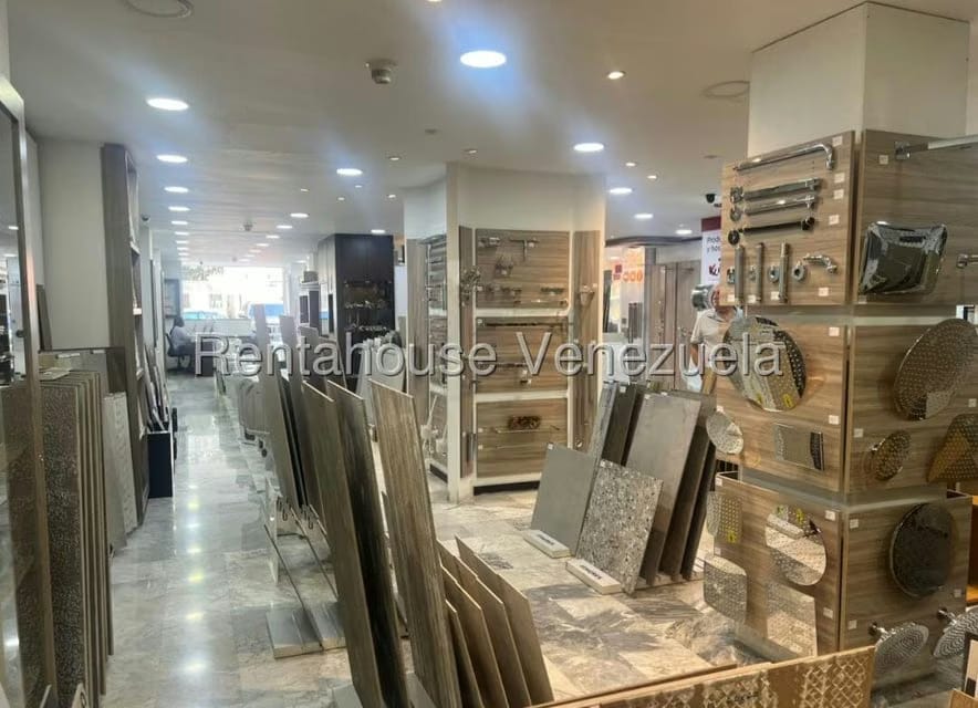 Comercial (Local Comercial) en Venta en El Recreo, Distrito Metropolitano - 5