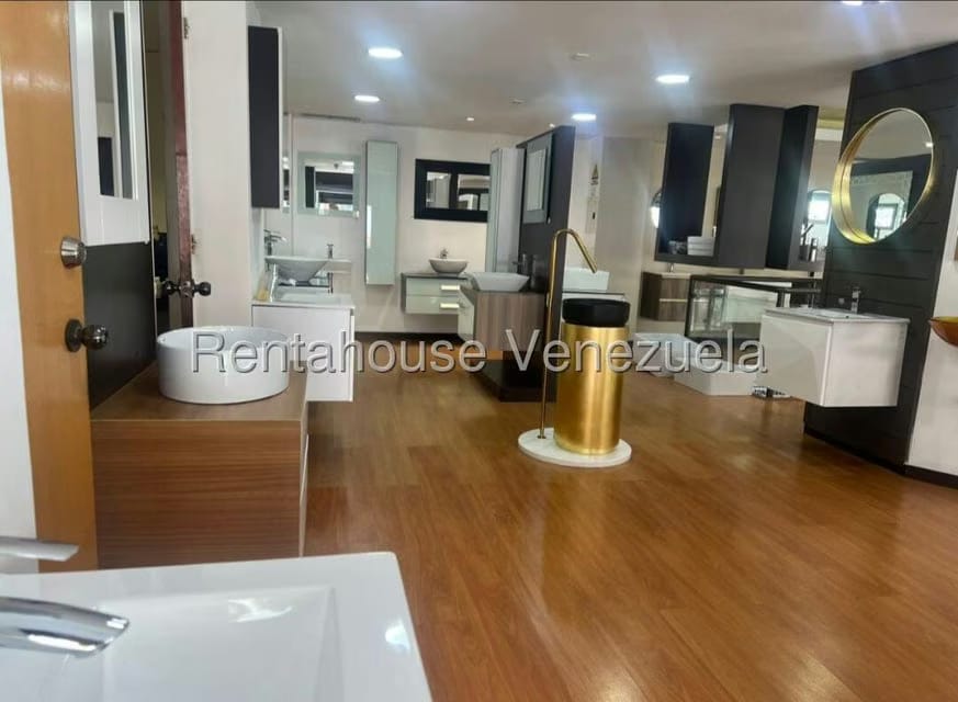 Comercial (Local Comercial) en Venta en El Recreo, Distrito Metropolitano - 9