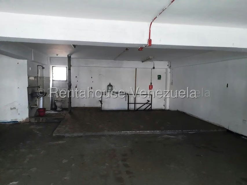 Comercial (Local Comercial) en Venta en El Paraiso, Distrito Metropolitano - 23