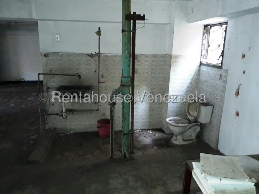 Comercial (Local Comercial) en Venta en El Paraiso, Distrito Metropolitano - 25