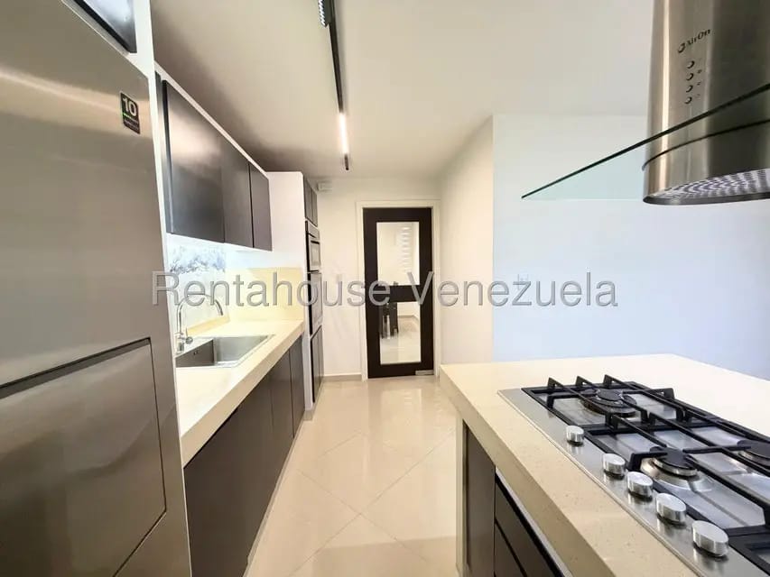 Apartamento (1 Nivel) en Venta en Triangulo del Este, Lara - 16
