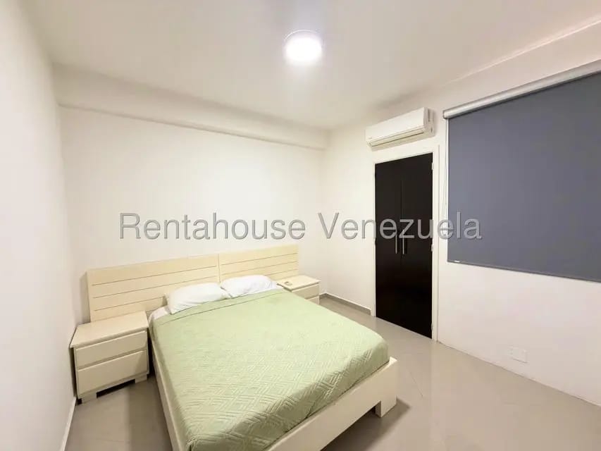 Apartamento (1 Nivel) en Venta en Triangulo del Este, Lara - 24