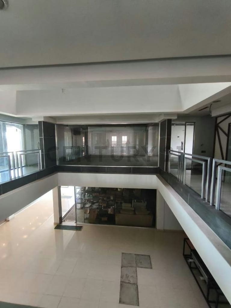 oficinas en venta Centro Comercial Amazonia desde 600 mt2 nivel completo - 24