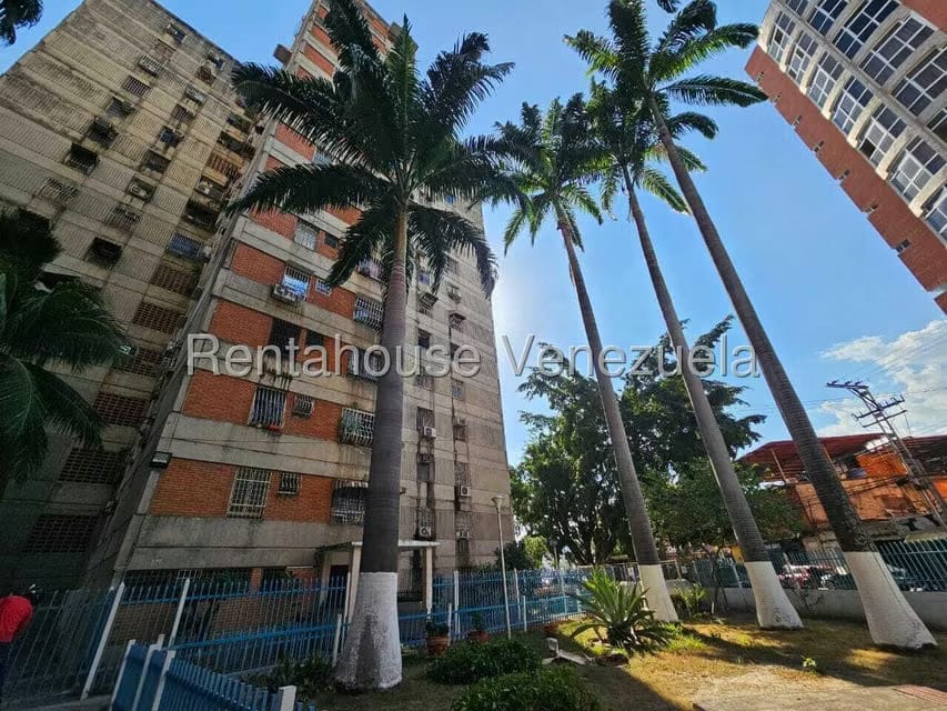 Apartamento (1 Nivel) en Venta en Zona Centro, Aragua - 19