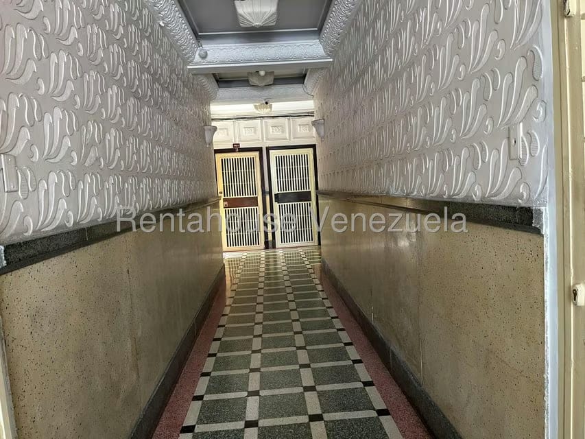 Apartamento (1 Nivel) en Venta en Las Acacias, Distrito Metropolitano - 2