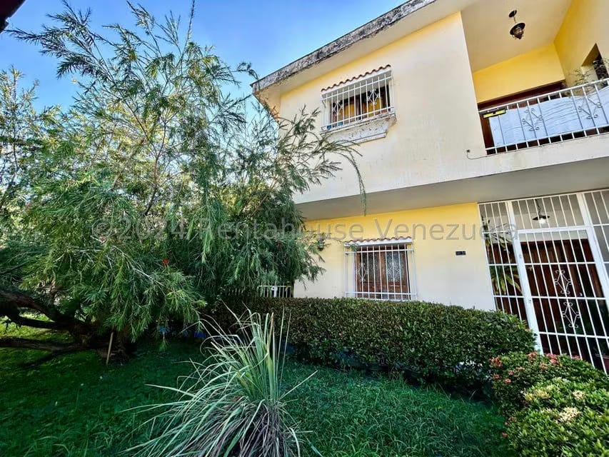Casa (Duplex) en Venta en La Viña, Carabobo - 2