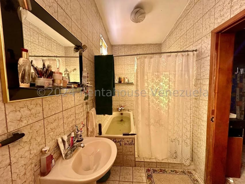 Casa (Duplex) en Venta en La Viña, Carabobo - 40