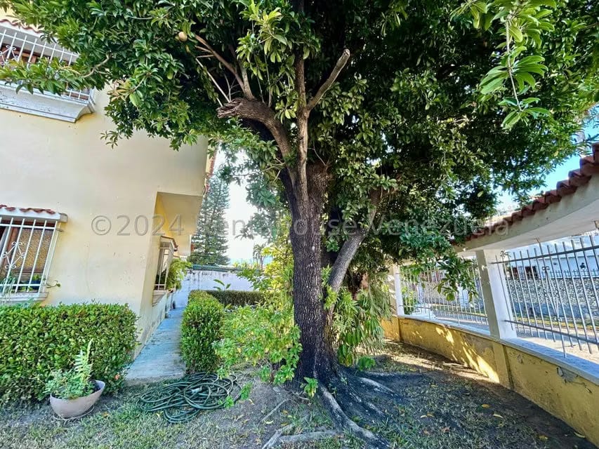 Casa (Duplex) en Venta en La Viña, Carabobo - 74