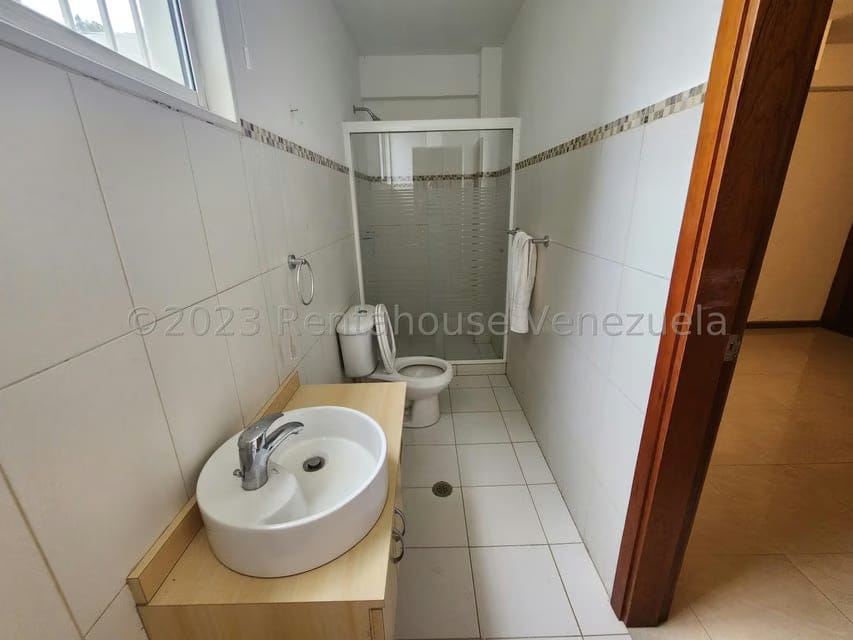 Casa (1 Nivel) en Venta en Colinas de Los Ruices, Distrito Metropolitano - 13