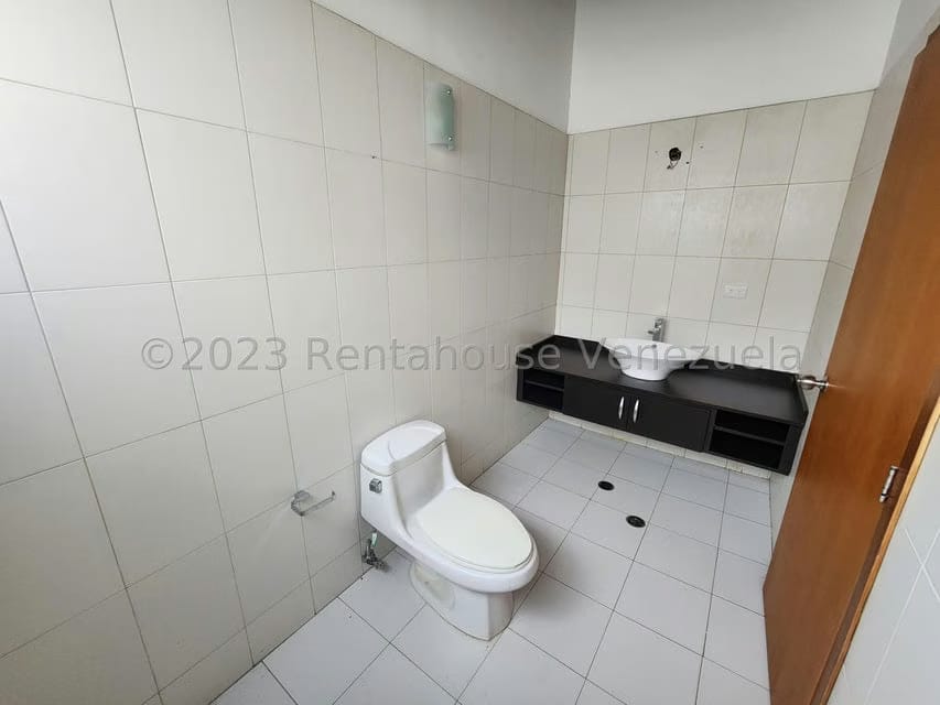 Casa (1 Nivel) en Venta en Colinas de Los Ruices, Distrito Metropolitano - 18