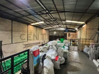 Venta Galpón Industrial - 3