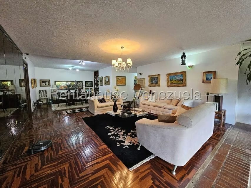 Townhouse (1 Nivel) en Venta en El Hatillo, Distrito Metropolitano - 28