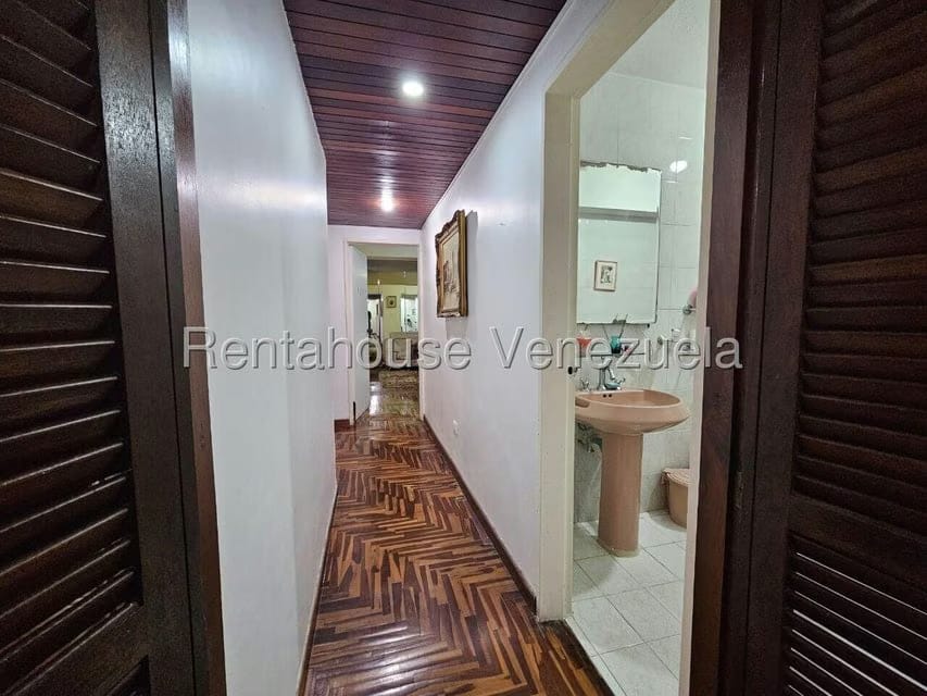 Townhouse (1 Nivel) en Venta en El Hatillo, Distrito Metropolitano - 35