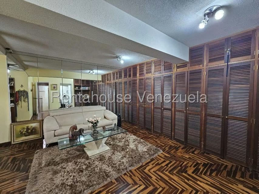Townhouse (1 Nivel) en Venta en El Hatillo, Distrito Metropolitano - 36