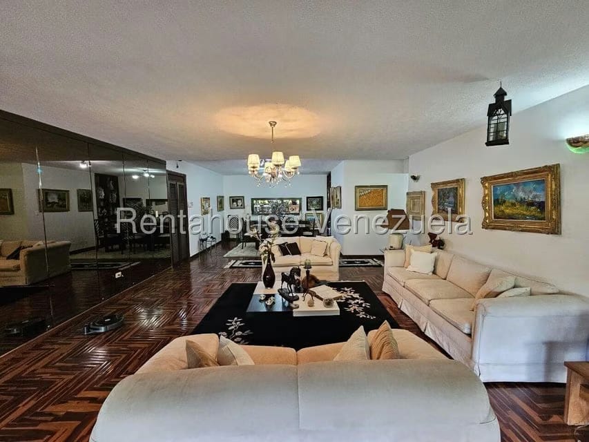 Townhouse (1 Nivel) en Venta en El Hatillo, Distrito Metropolitano - 44