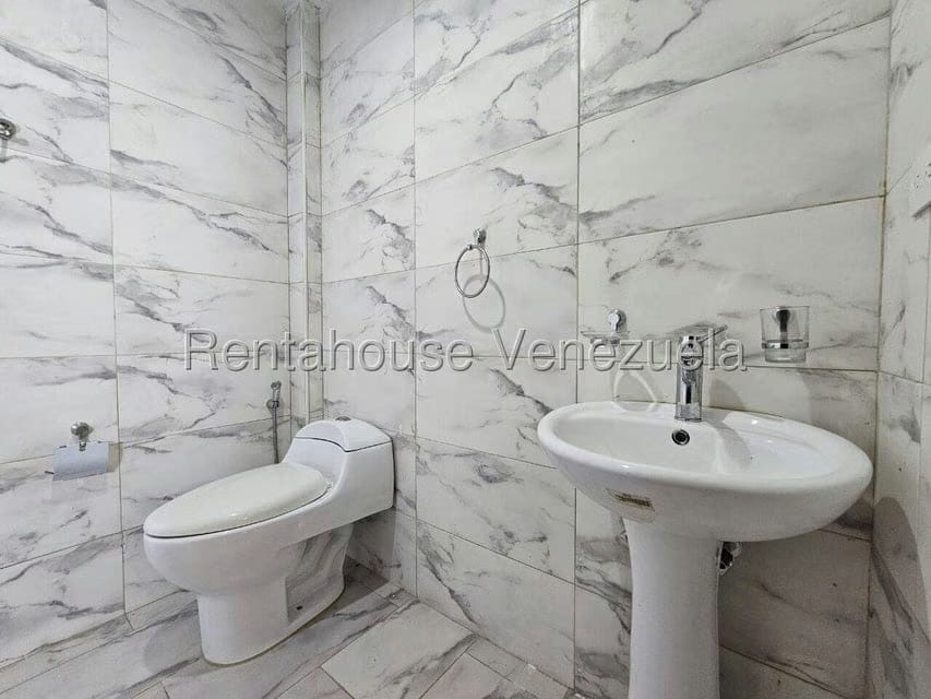 Townhouse (1 Nivel) en Venta en El Hatillo, Distrito Metropolitano - 81