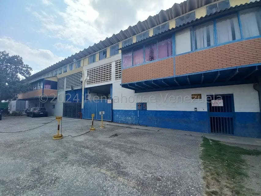 Comercial (Galpon - Deposito) en Venta en Zona Industrial 2, Lara - 3