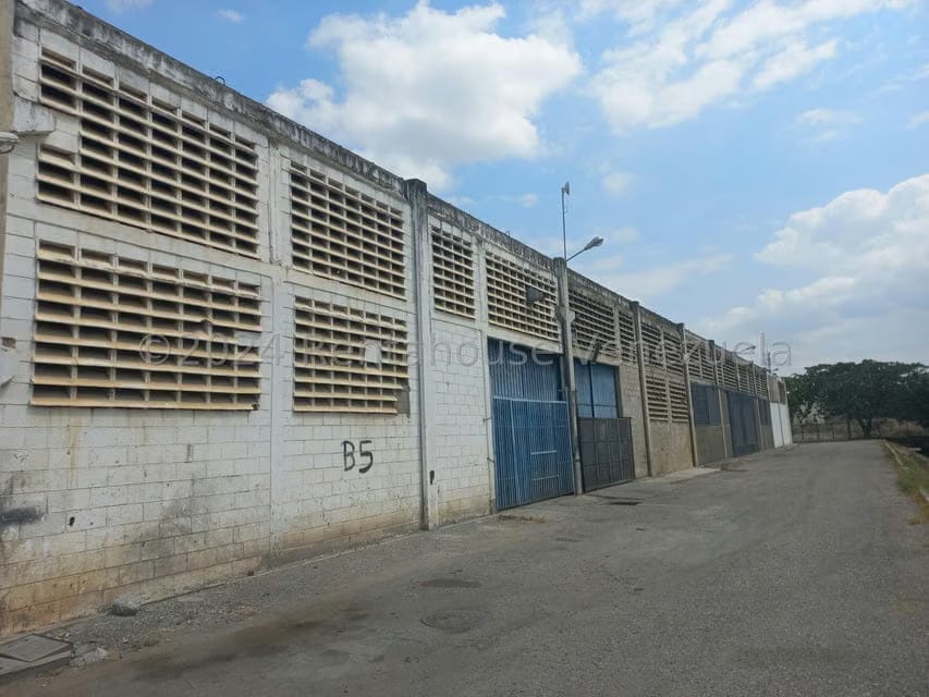 Comercial (Galpon - Deposito) en Venta en Zona Industrial 2, Lara - 59