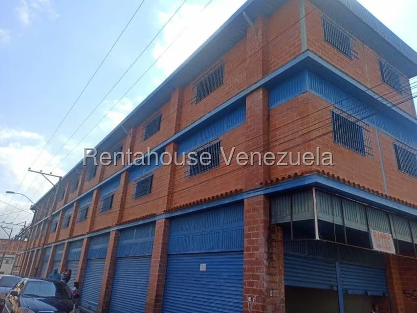 Comercial (Edificio) en Alquiler en Santa Teresa del Tuy, Miranda - 2