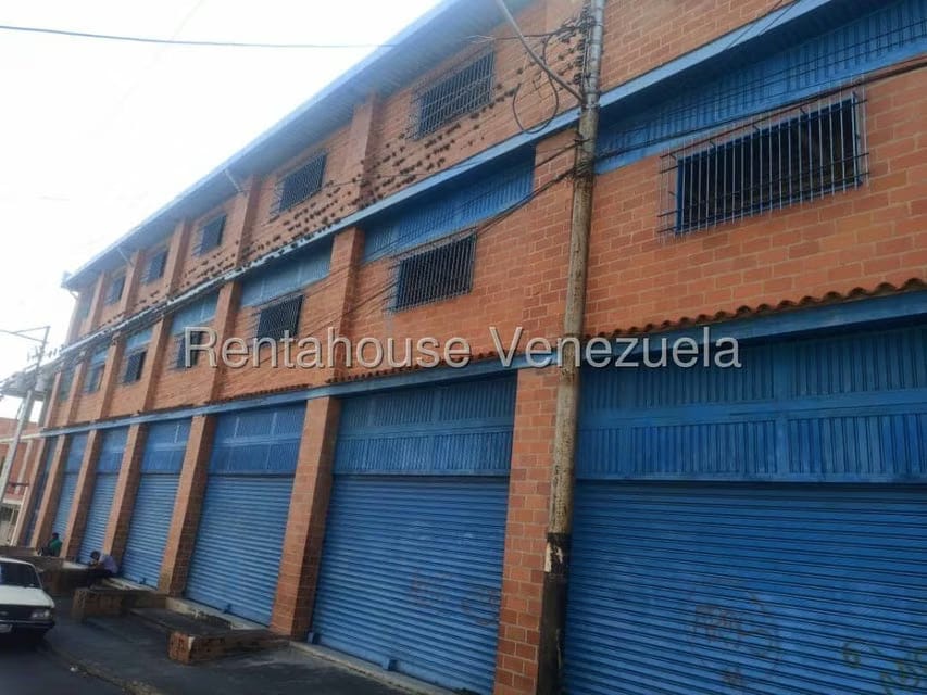Comercial (Edificio) en Alquiler en Santa Teresa del Tuy, Miranda - 3