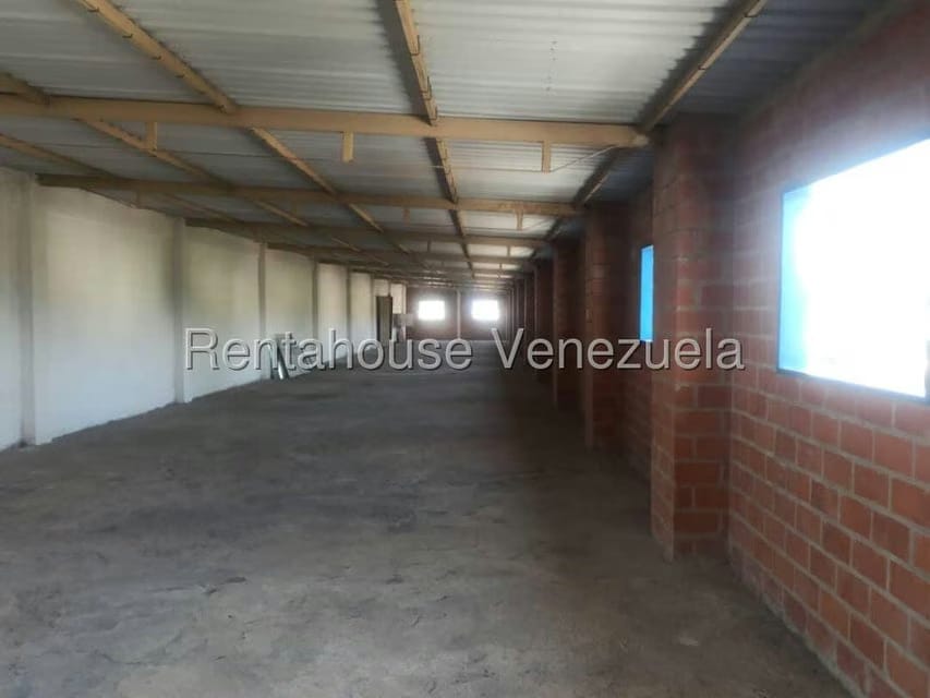 Comercial (Edificio) en Alquiler en Santa Teresa del Tuy, Miranda - 7