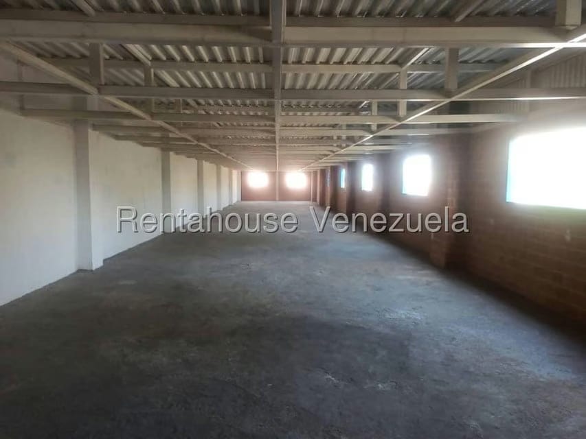 Comercial (Edificio) en Alquiler en Santa Teresa del Tuy, Miranda - 10