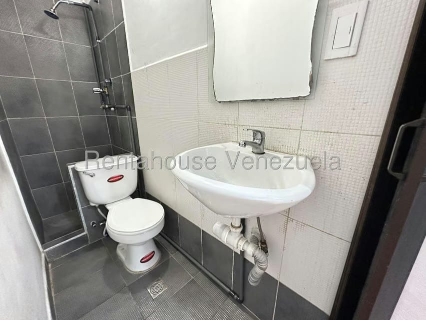 Comercial (Local Comercial) en Alquiler en Centro, Lara - 12