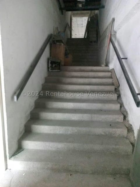 Comercial (Local Comercial) en Venta en Trapichito, Miranda - 11