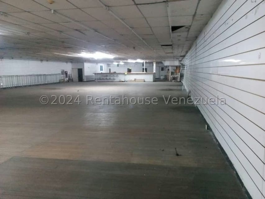 Comercial (Local Comercial) en Venta en Trapichito, Miranda - 14
