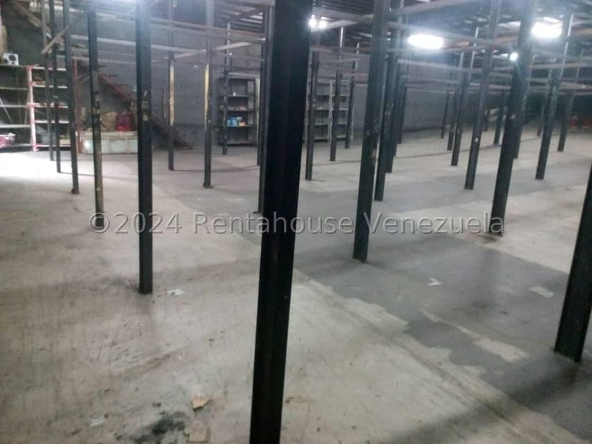 Comercial (Local Comercial) en Venta en Trapichito, Miranda - 21
