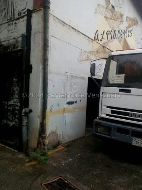 Comercial (Local Comercial) en Venta en Trapichito, Miranda - 31